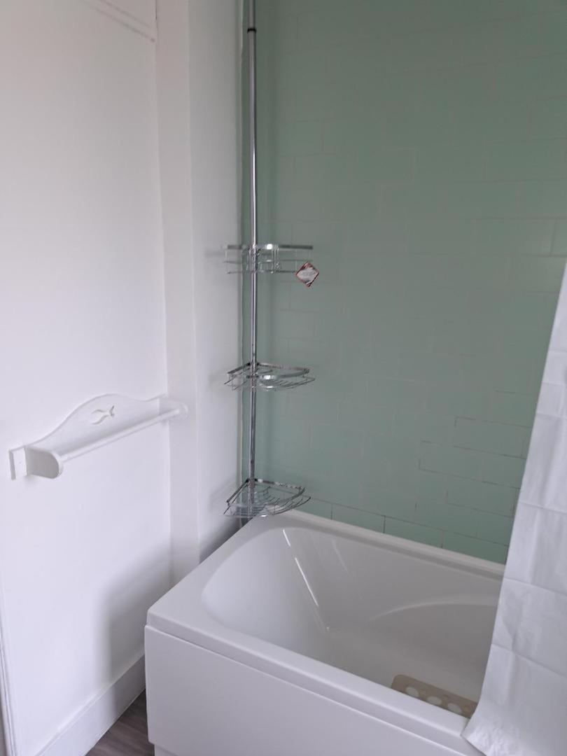 Double Room Available- London Seven Kings Seven Kings Train Station Ilford Exterior photo